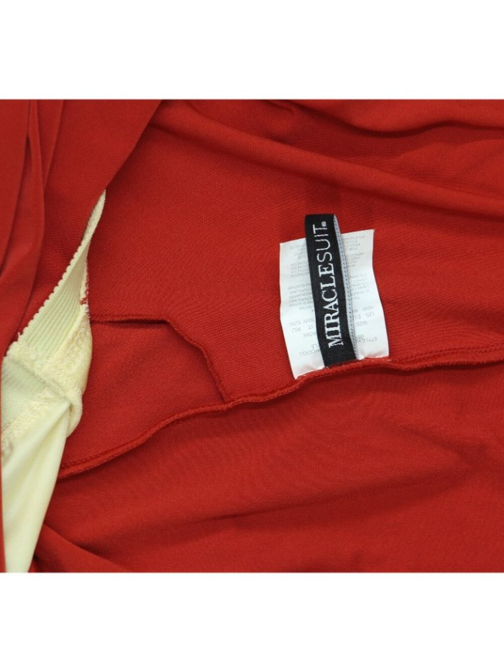 Miraclesuit Scoop Neck Underwire Tankini Top 6518826W Cayenne Red 16W - Picture 3 of 9